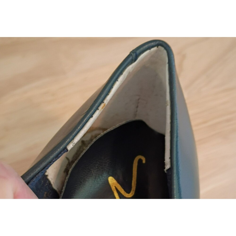 Newport News Easy Style Women's Fine Leather Blue Pumps Stiletto Heels 7.5 Wide - Picture 9 of 11